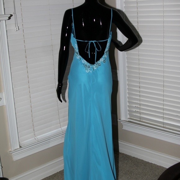 Sky Blue Formal/Prom Gown Size 0, NWT - Picture 2 of 3